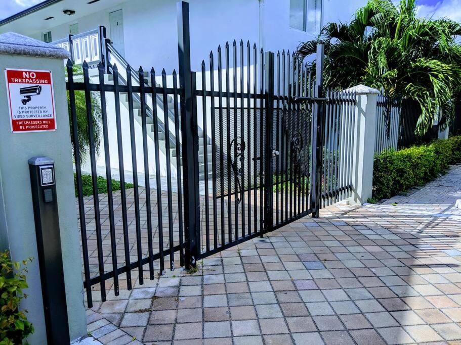 A2 - Endless Summer Vacation Rentals - 3 Bedroom Apartment Close To Casino Fort Lauderdale Extérieur photo